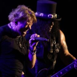 Guns N’ Roses cierra a lo grande el escenario Tecate Light con un show de dos horas y media