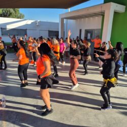 Se activan con Bailotón en la colonia Gustavo Espinoza Mireles3