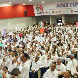 Vero Martínez toma protesta a integrantes de la CNOP en Torreón1