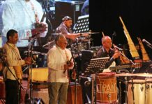 Celebra UA de C su 69 aniversario con concierto del grupo Takinkai