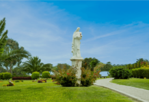 El cementerio católico en la capital de Perú en el que bebés abortados encontraron un lugar digno