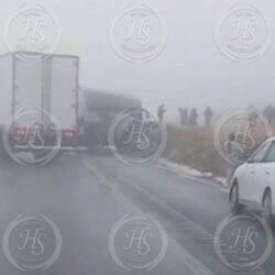 Carambola en la carretera 57 deja cinco lesionados y caos vial en Arteaga2
