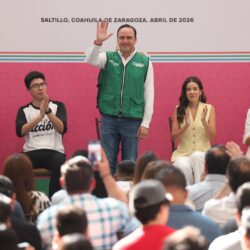 Entrega gobernador Súper Becas a jóvenes por hasta 100 mil pesos1