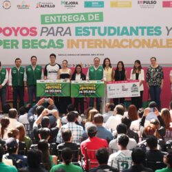 Entrega gobernador Súper Becas a jóvenes por hasta 100 mil pesos4