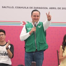 Entrega gobernador Súper Becas a jóvenes por hasta 100 mil pesos5