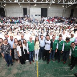 Entrega gobernador Súper Becas a jóvenes por hasta 100 mil pesos6
