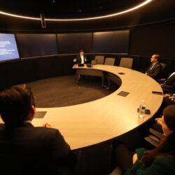 Firmamos en Washington D.C., acuerdo histórico en materia de semiconductores4