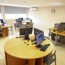 Inaugura rector de la UAdeC Aula Polivalente en Coordinación de Unidad Laguna y Centro de Cómputo en Escuela de Artes Escénicas
