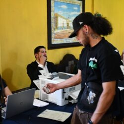Juris te Orienta acerca servicios legales gratuitos a Ramos Arizpe