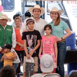 Llevan Javier y Luly Alimentos de Corazón al área rural de Saltillo1