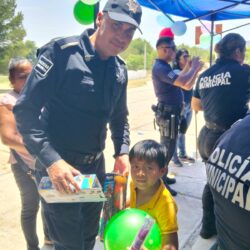 Realizan elementos de la Comisaría festejo 3
