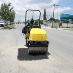 Rehabilita Javier Díaz calles de la Isabel Amalia