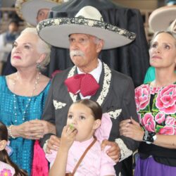 Rinden homenaje a don Macario González9