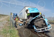 Colapsa la libre Saltillo–Monterrey por choque entre tráileres