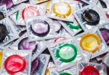 Conflicto en Irán dispara precios del petróleo y encarece condones a nivel global