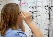 Desarrollo Social de Torreón invita a aprovechar el servicio de óptica a bajo costo