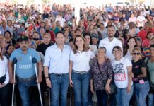 Entregan Javier y Luly Mil Apoyos de Corazón a saltillenses que más lo necesitan