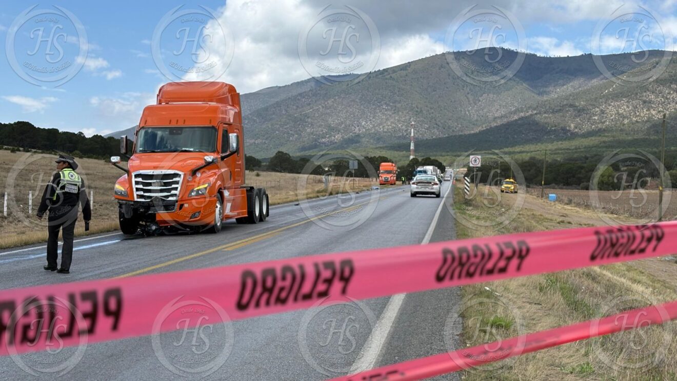 Muere motociclista tras choque contra tractocamión en la carretera ...