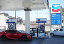 ¿Por qué gasolina es más barata en EU que en otros países?