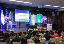 Presenta director de la Facultad de Ciencias de la Comunicación de la UA de C su segundo informe de resultados