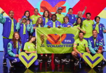 Presumen uniformes de 50 mil voluntarios del Mundial