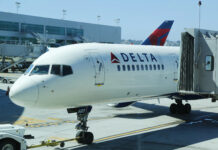 Suspende Delta vuelos a México, reportan en EU