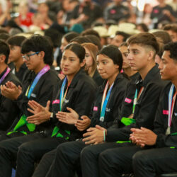 universitarios 8