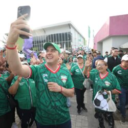 1 TODO UN ÉXITO