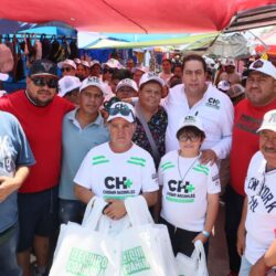 Chema Morales cierra la semana con gran convivencia en el mercado de la colonia Mirador3