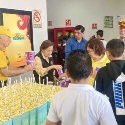 Club Rotario lleva al cine a 250 niños del poniente de Ramos Arizpe2