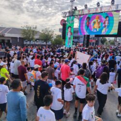 Disfrutan cientos de niñas, niños y adolescentes corredores del 21K Family7