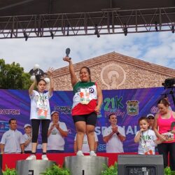 Disfrutan cientos de niñas, niños y adolescentes corredores del 21K Family8
