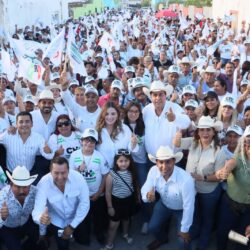 Entre porras y respaldo total, Chema Morales enciende Paredón en su cierre rural16
