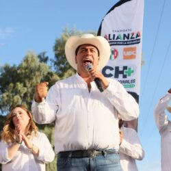 Entre porras y respaldo total, Chema Morales enciende Paredón en su cierre rural2
