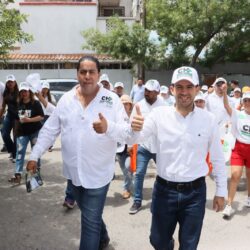 Entre porras y respaldo total, Chema Morales enciende Paredón en su cierre rural22
