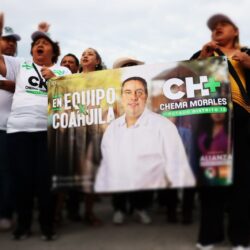 Entre porras y respaldo total, Chema Morales enciende Paredón en su cierre rural5