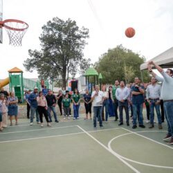 Entrega Javier Díaz plaza Maravillas completamente renovada4