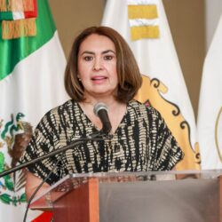 Entrega UAdeC el “Distintito Alianza Violeta” a escuelas, facultades e institutos3