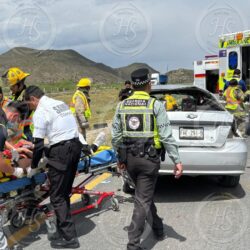 Exceso de velocidad provoca aparatosa volcadura en la carretera Saltillo-Torreón