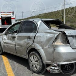 Exceso de velocidad provoca aparatosa volcadura en la carretera Saltillo-Torreón1