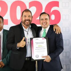 Felicidades a las y los maestros de Coahuila