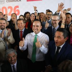 Felicidades a las y los maestros de Coahuila3