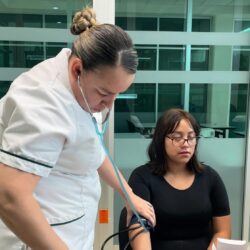 IMSS y UPRA acercan servicios de salud a comunidad universitaria