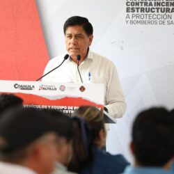 Javier Díaz entrega vehículos y equipamiento a cuerpos de rescate3
