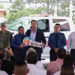 Javier Díaz entrega vehículos y equipamiento a cuerpos de rescate4