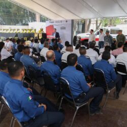 Javier Díaz entrega vehículos y equipamiento a cuerpos de rescate5