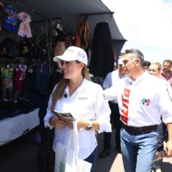 Mercados se pintan de tricolor con recorridos de candidatas priistas2