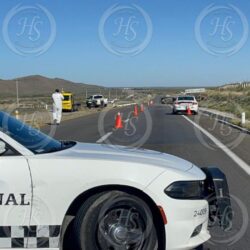 Muere hombre tras aparatosa volcadura en la autopista Saltillo-Torreón