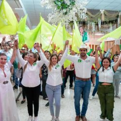 “No se rindan, no dejen la lucha y no se vayan al PRI, acá estamos quienes queremos ver de verdad una Coahuila transformada”1