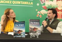 Presenta alpinista Andrés Salinas su libro en la Feria Internacional del Libro Coahuila 2026